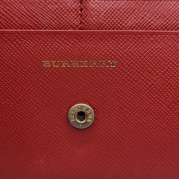 Authenticated Burberry Red Long Wallet - Picture 6 of 13